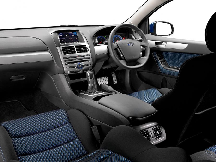  Ford Falcon XR6 2008 года  (фото 9 из 16)